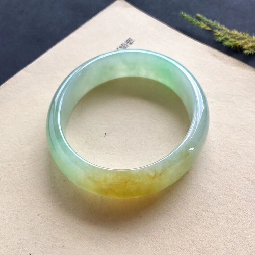 天然A貨翡翠 糯冰三彩貴妃鐲